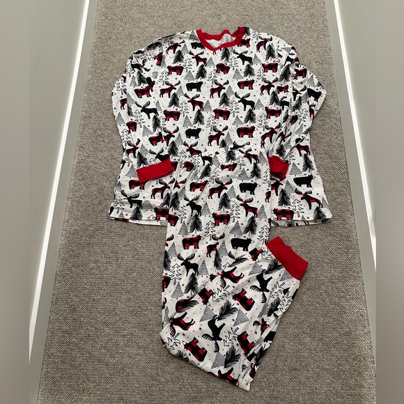 Holiday matching pajamas XXL - Picture 1 of 2